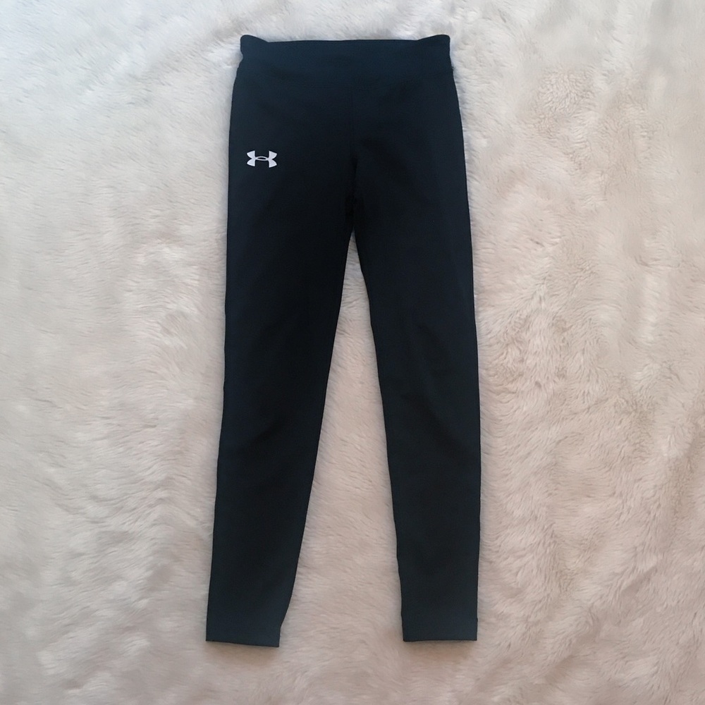 Under Armour black athletic leggings